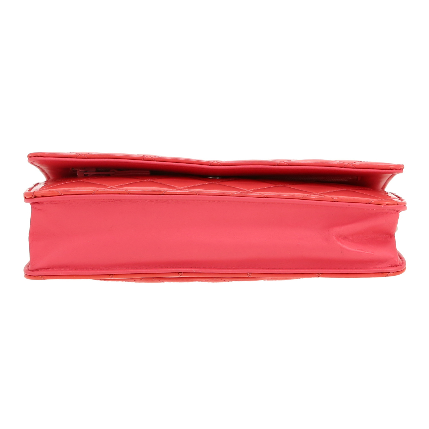 Bolso bandolera Chanel  Wallet on Chain en charol acolchado rosa - Detail D1