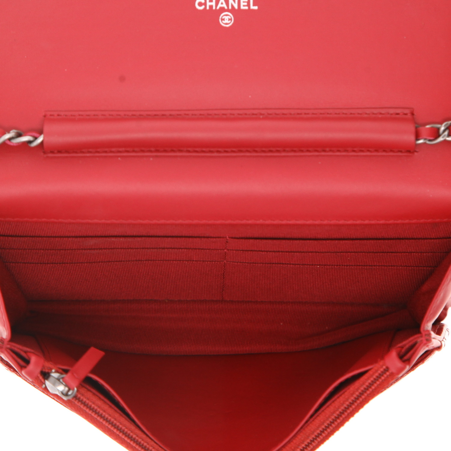 Chanel  Wallet on Chain shoulder bag  in red patent quilted leather - Detail D3