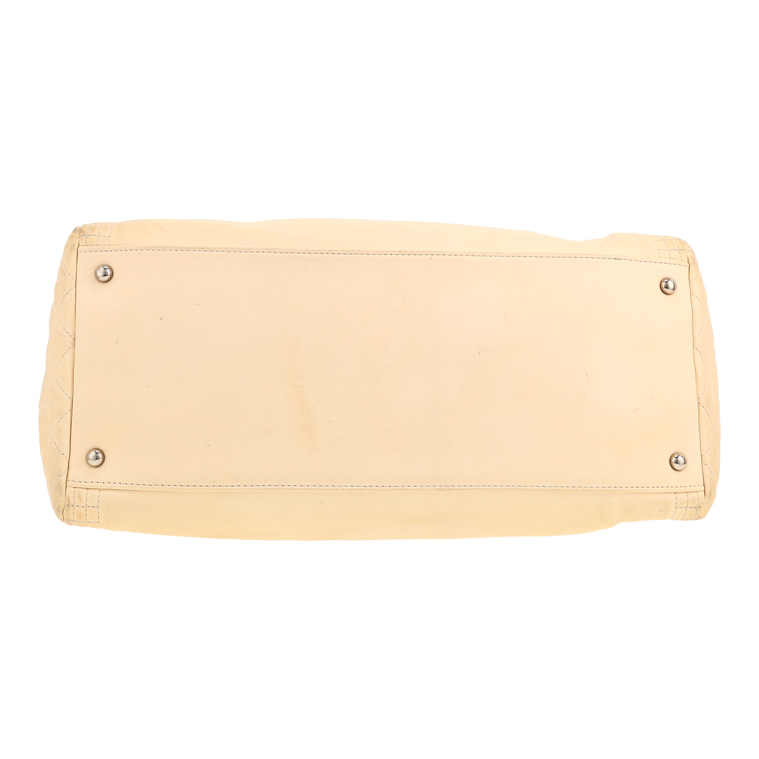 Chanel   handbag  in cream color leather - Detail D1