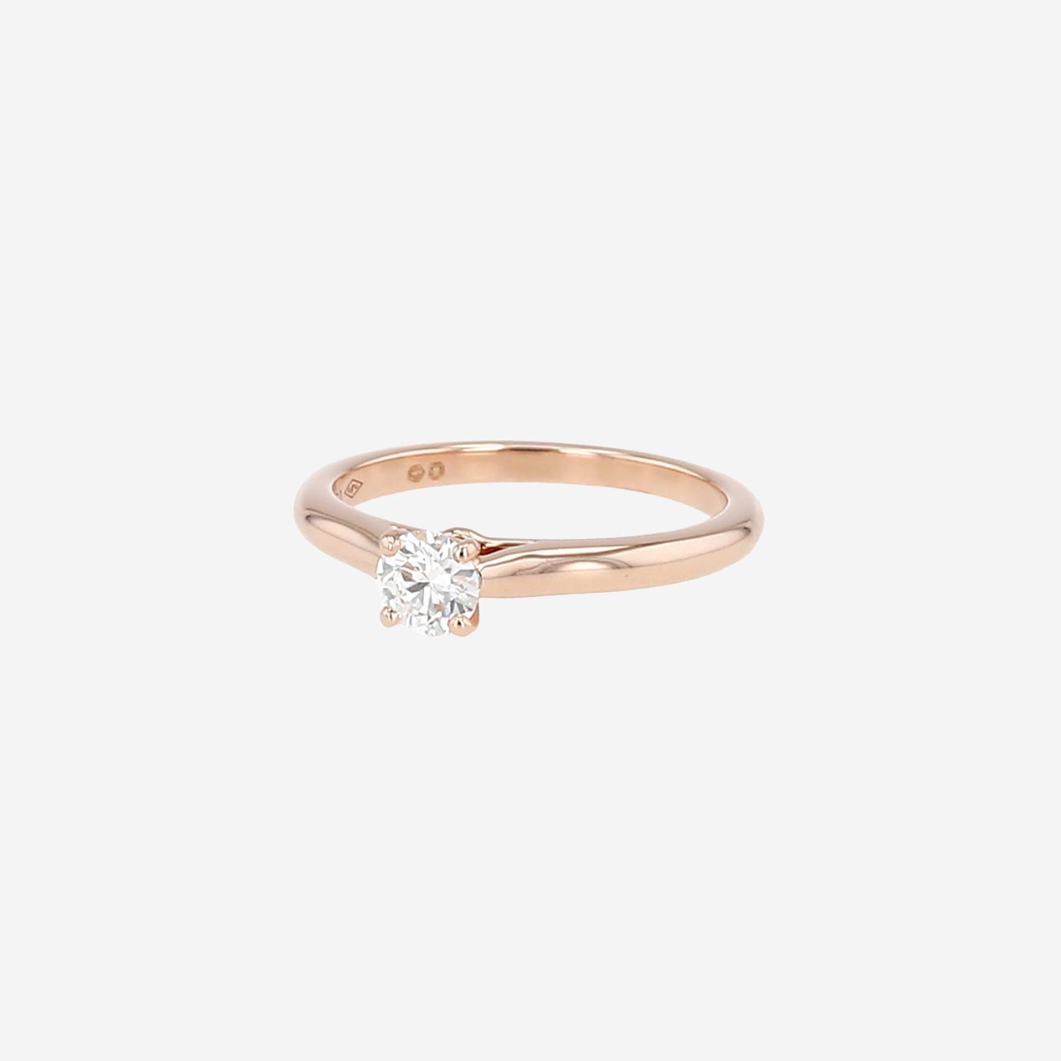 Sortija solitaria Cartier 1895 de oro rosa y diamante