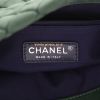 Borsa shopping Chanel   in pelle trapuntata verde - Detail D2 thumbnail