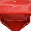 Chanel  2.55 shoulder bag  in red quilted leather - Detail D3 thumbnail