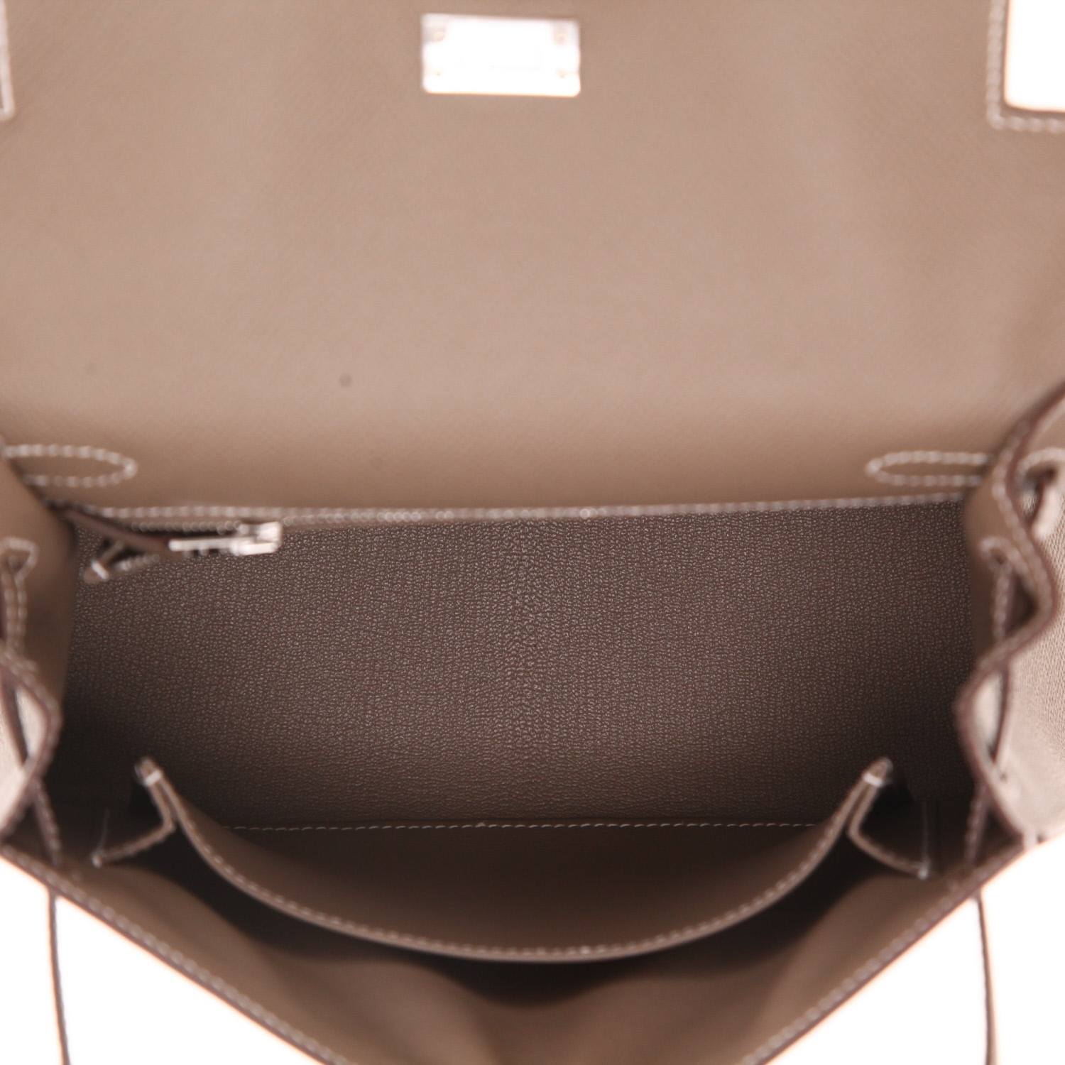Sac à main Hermès  Kelly 25 cm en cuir epsom étoupe - Detail D3