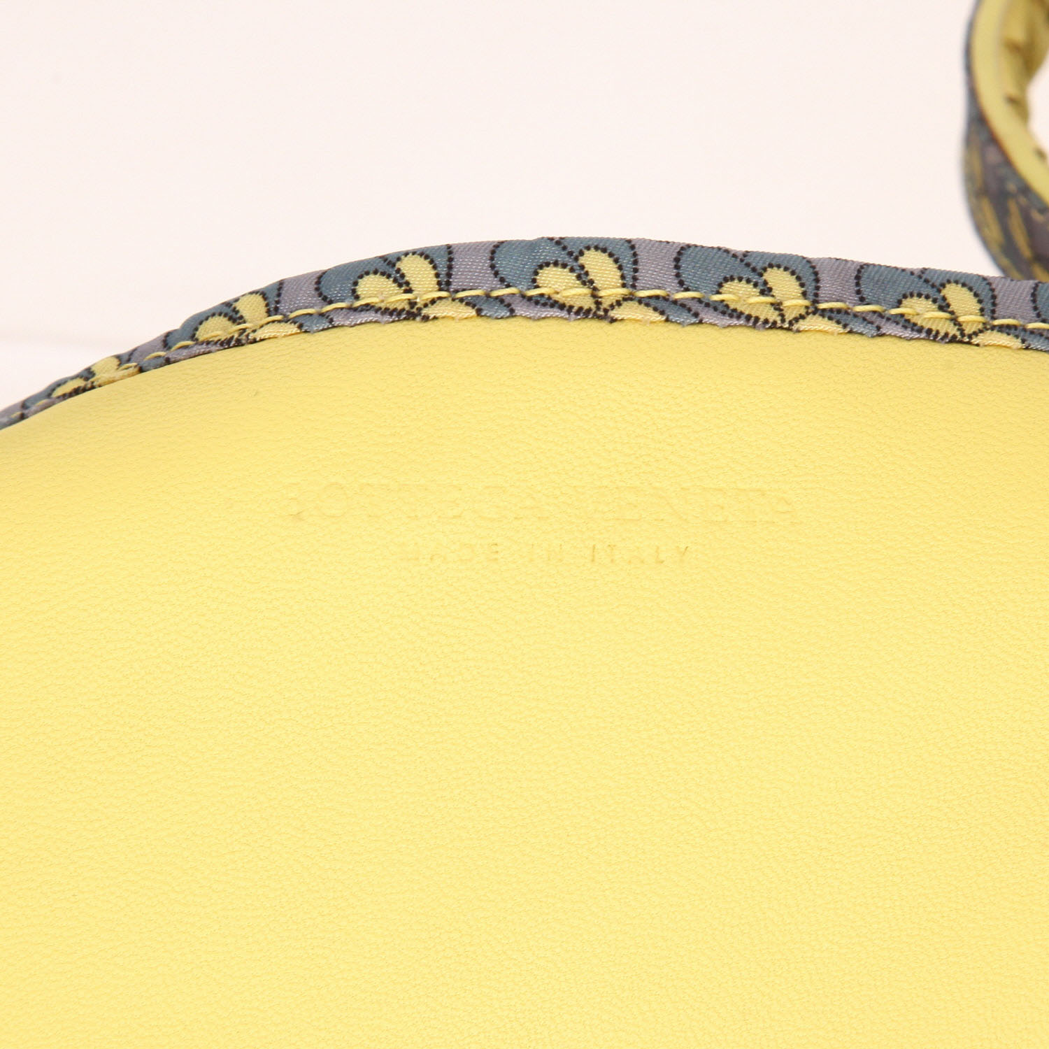 Bolso Cabás Bottega Veneta   en cuero amarillo - Detail D2