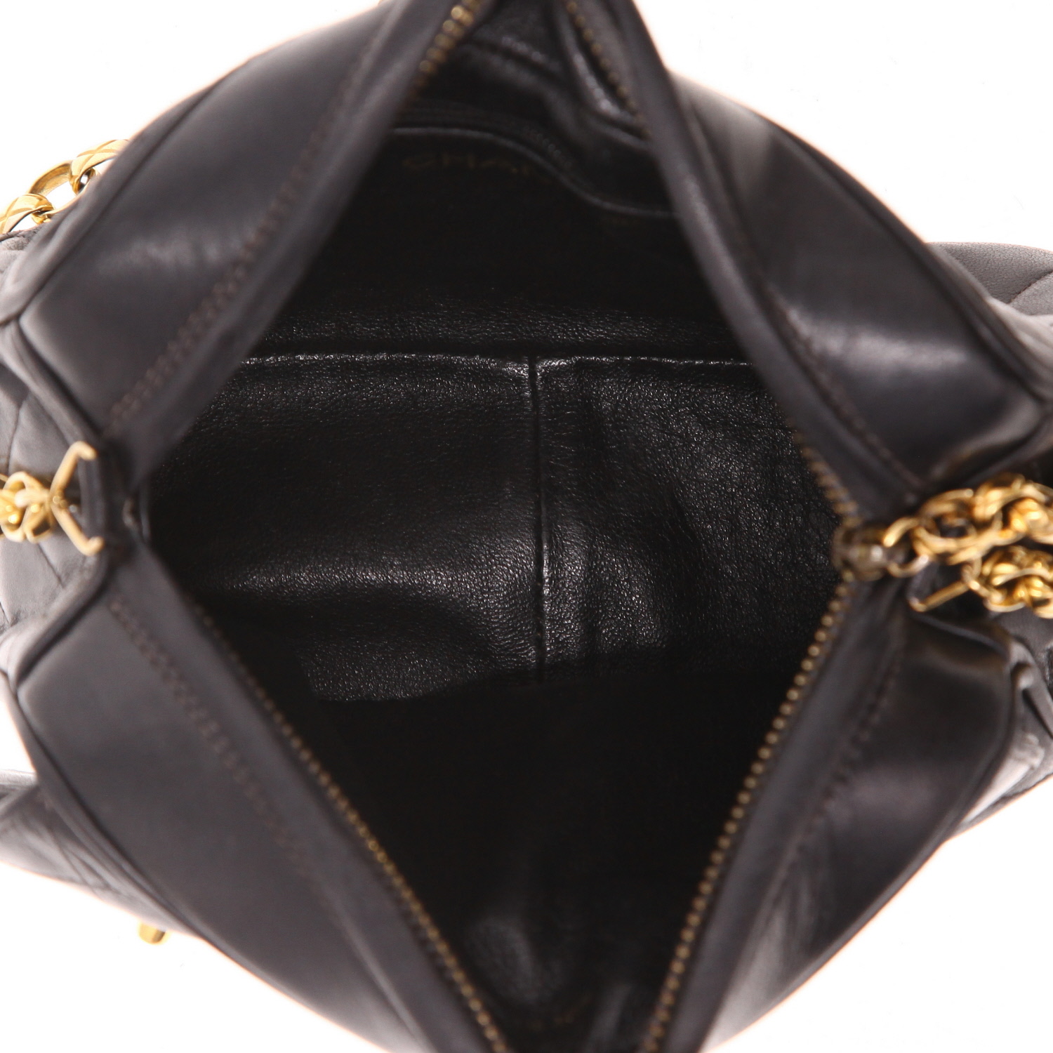 Sac à main Chanel  Vintage en cuir matelassé noir - Detail D3