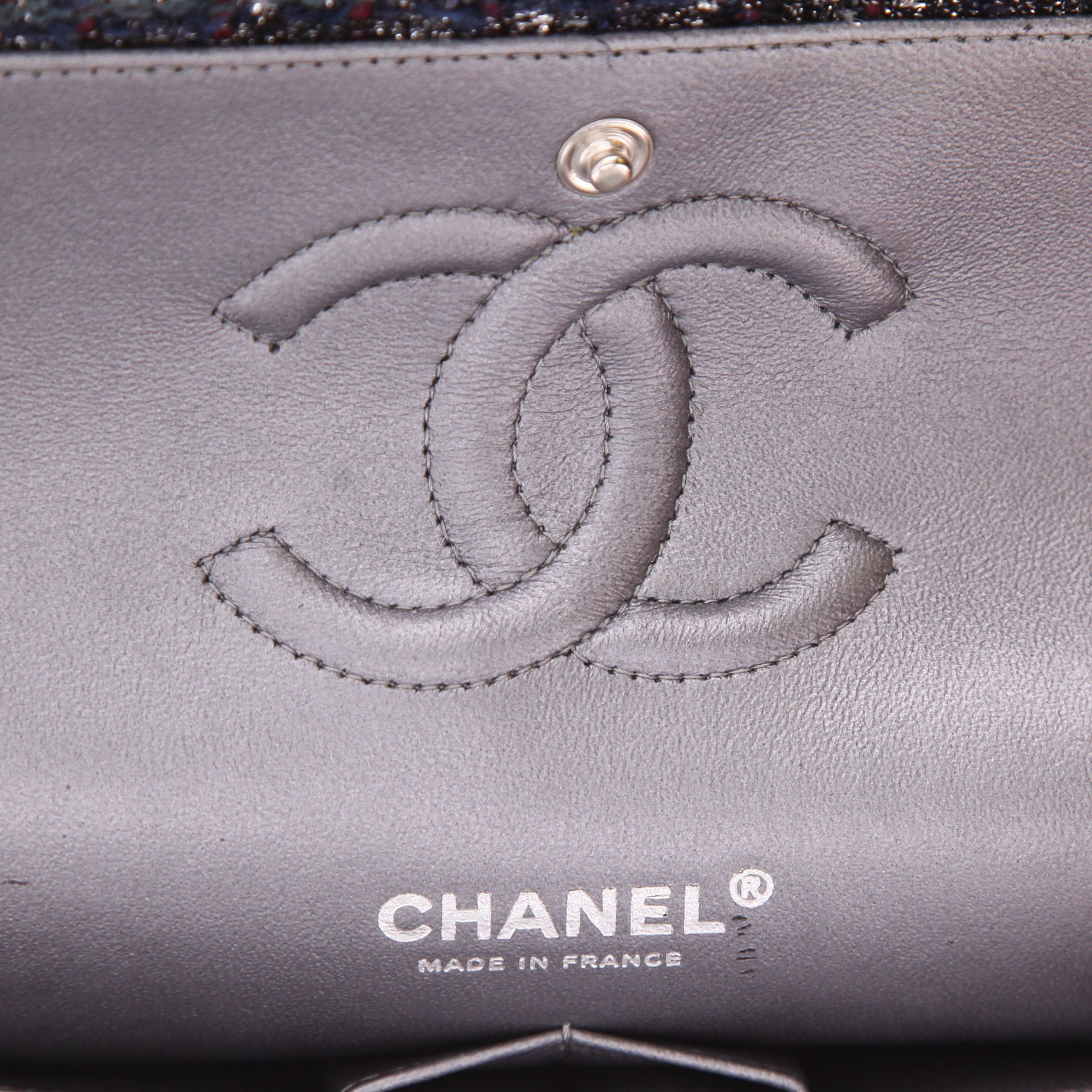 Sac à main Chanel  Timeless Classic en tweed bleu-marine et bordeaux - Detail D2