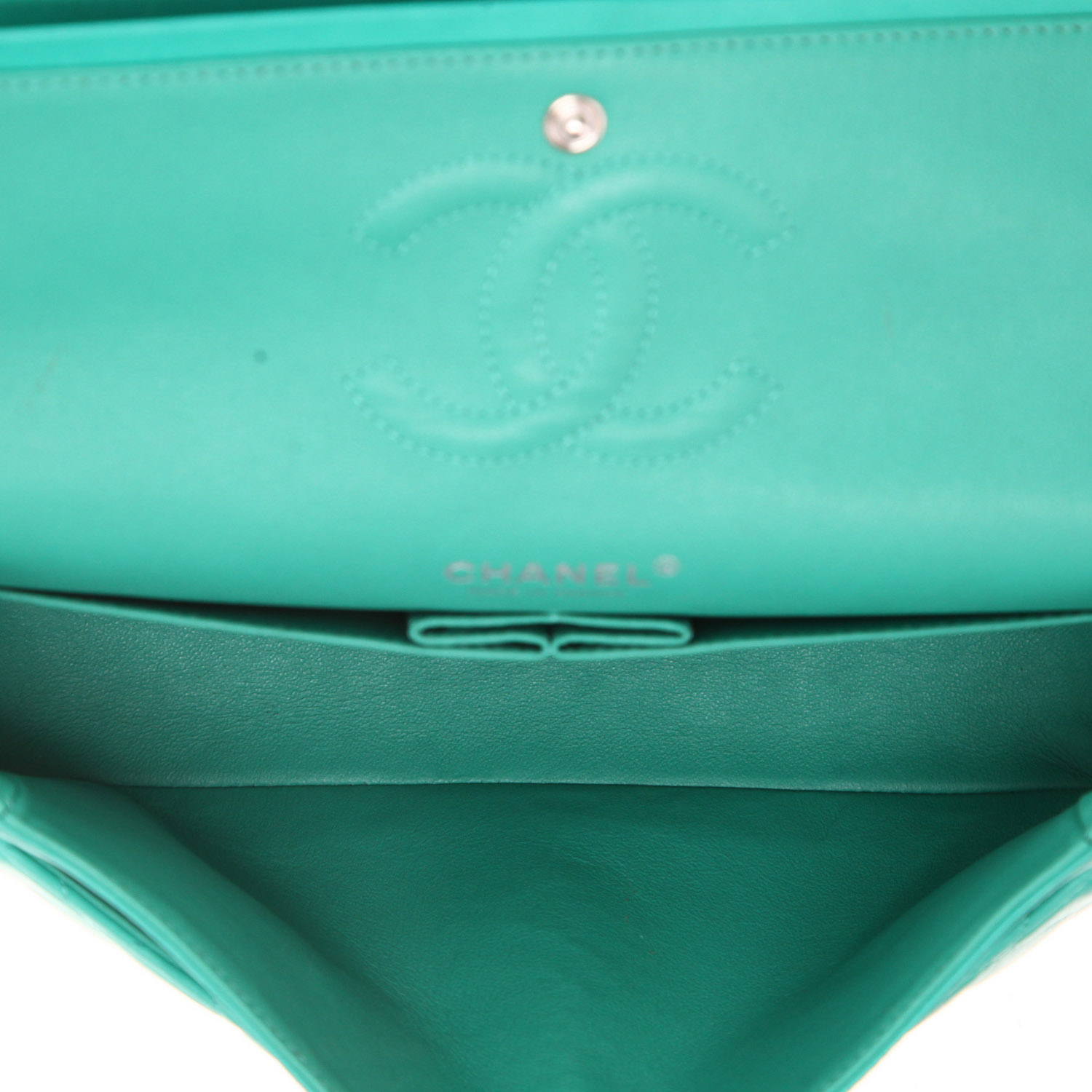 Chanel  Timeless Classic handbag  in green quilted leather - Detail D3