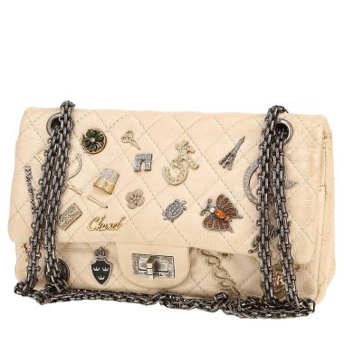 Chanel  2.55 shoulder bag  in beige quilted leather