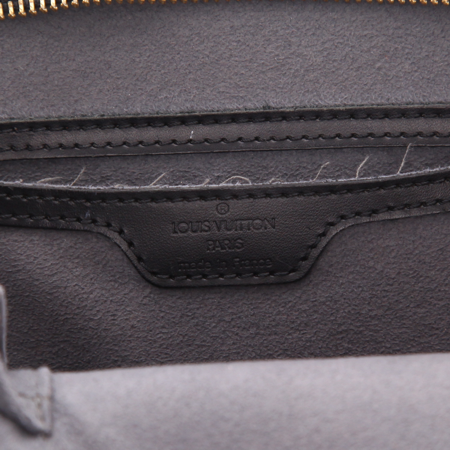 Sac à main Louis Vuitton  Saint Jacques en cuir épi noir - Detail D2