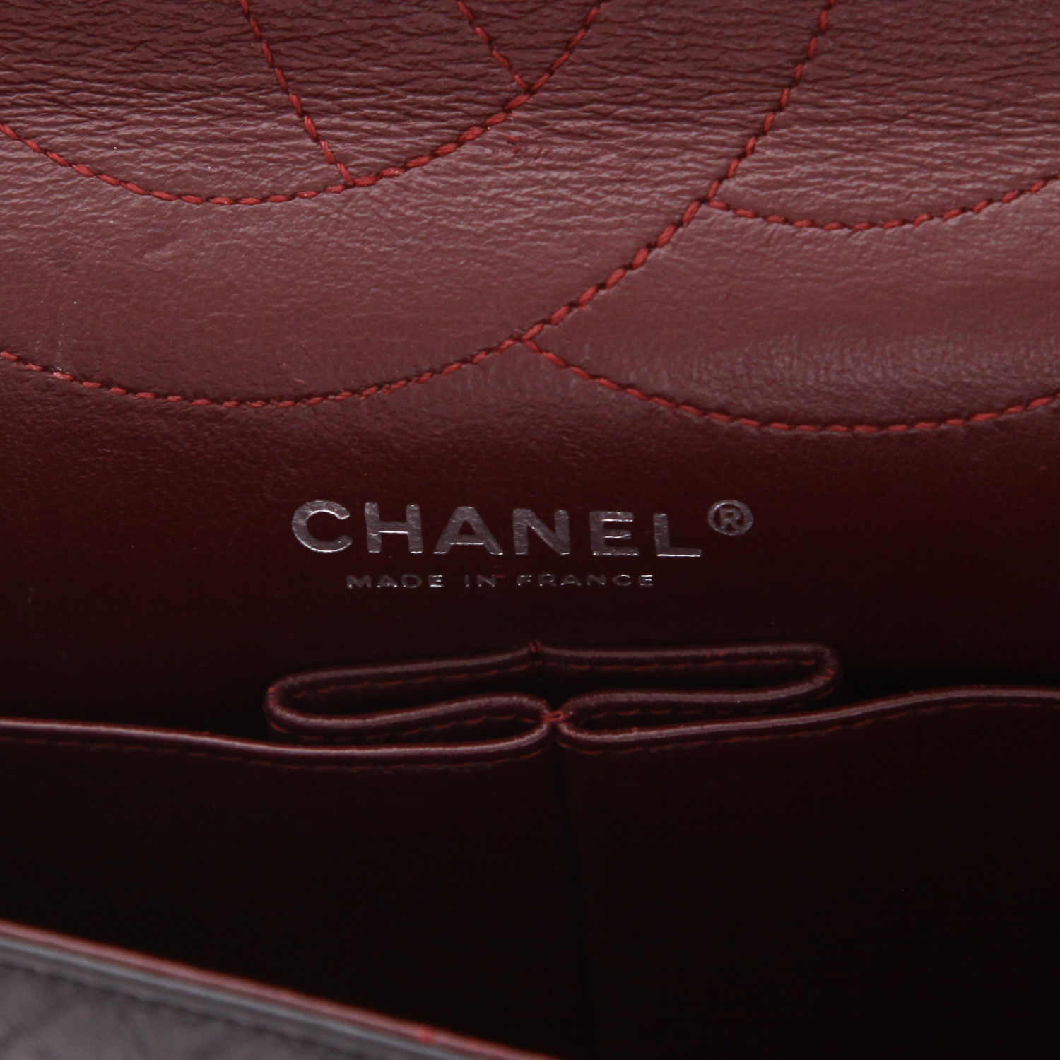 Chanel  2.55 shoulder bag  in black quilted leather - Detail D2