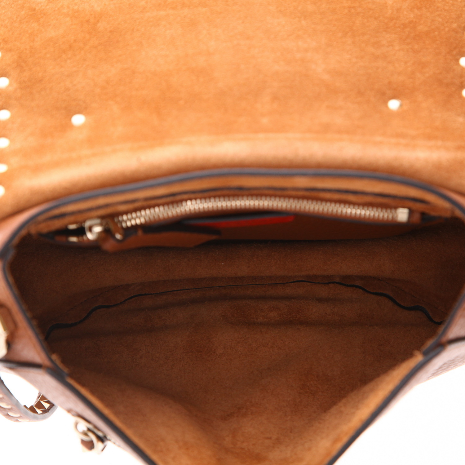 Valentino Garavani  Rockstud shoulder bag  in brown grained leather - Detail D3
