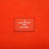 Sac cabas Louis Vuitton  Neverfull en cuir épi orange - Detail D2 thumbnail
