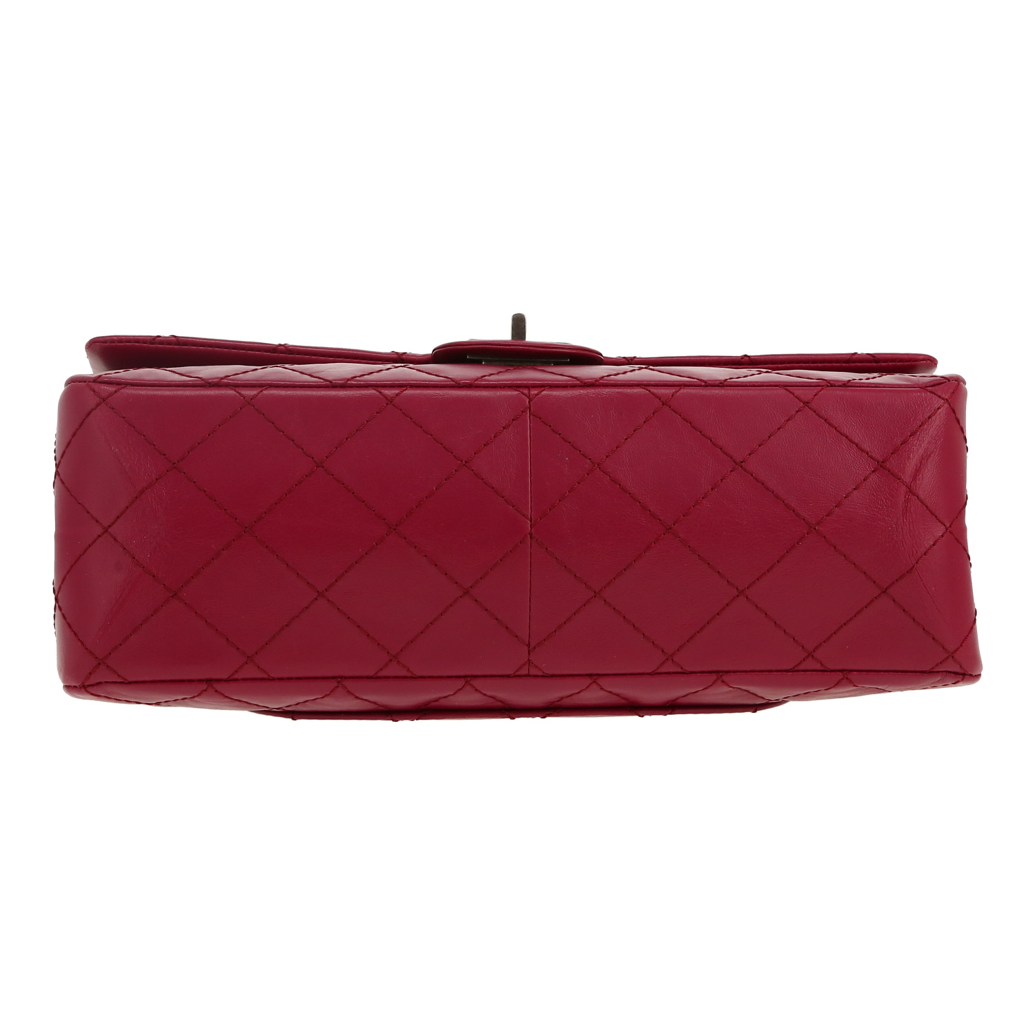 Sac bandoulière Chanel  2.55 grand modèle  en cuir matelassé rose-framboise - Detail D1