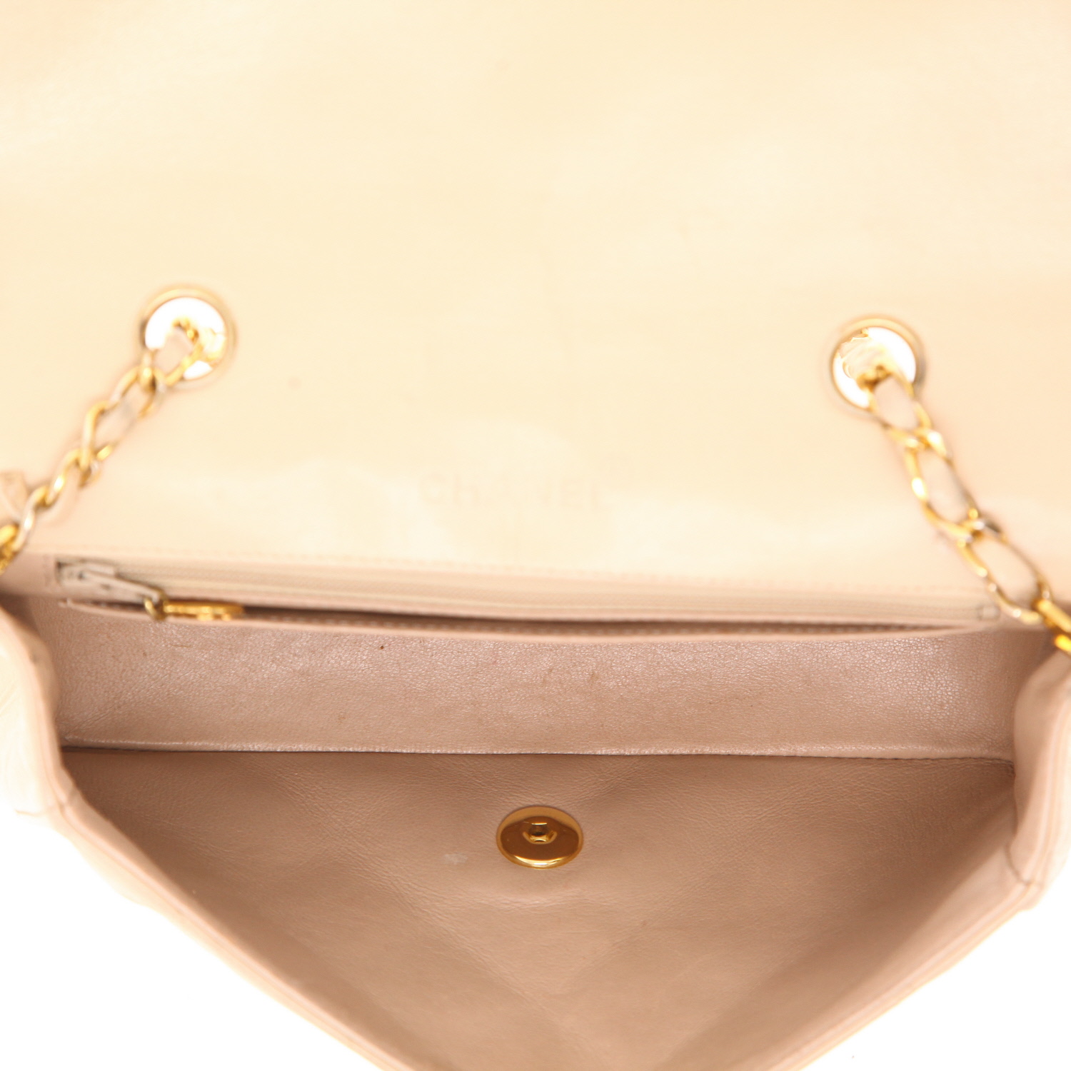Bolso bandolera Chanel  Diana en cuero acolchado beige - Detail D3