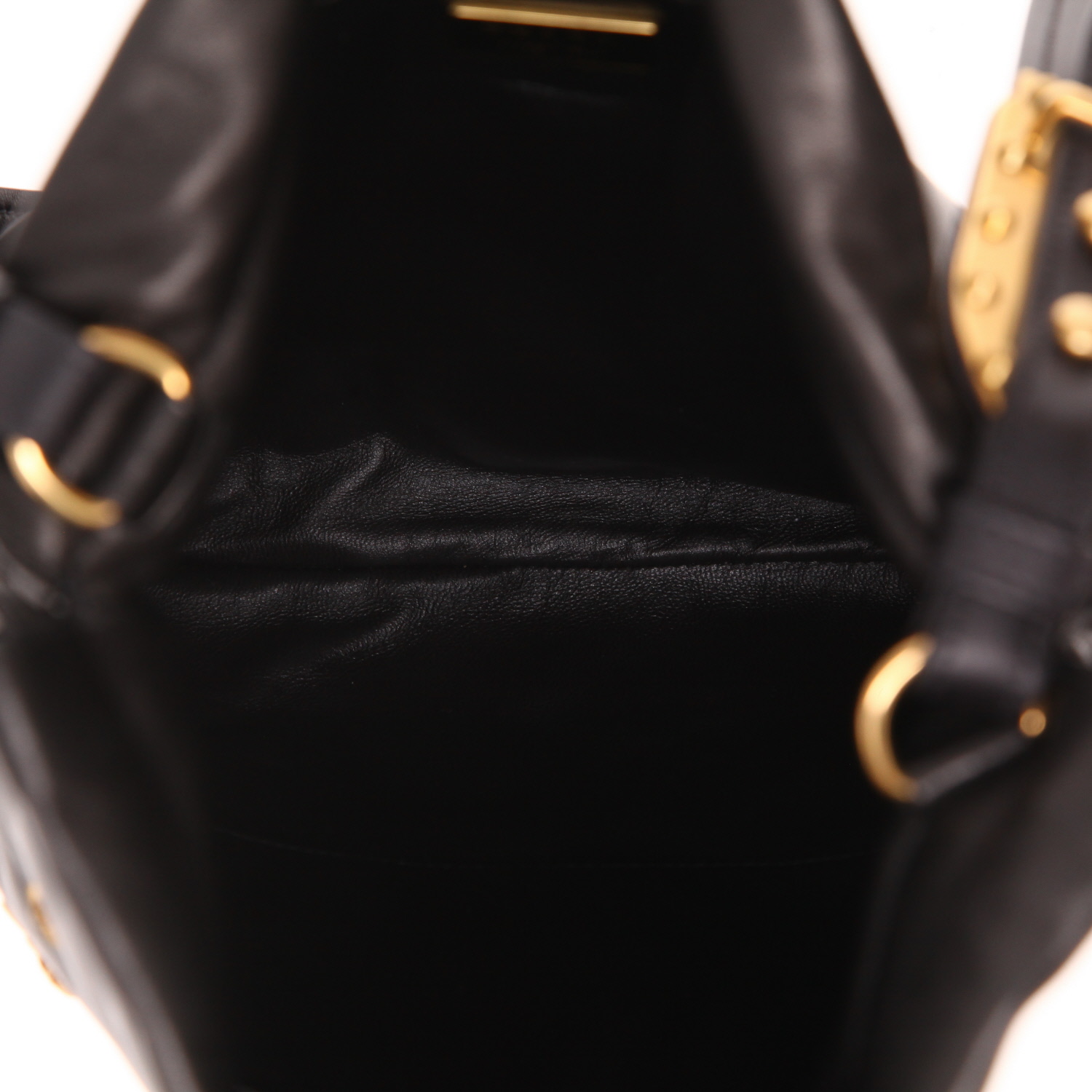 Bolso de mano Prada   en cuero negro - Detail D3