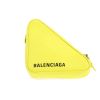 Borsa a tracolla Balenciaga  Triangle Duffle modello piccolo  in pelle gialla - 360 thumbnail