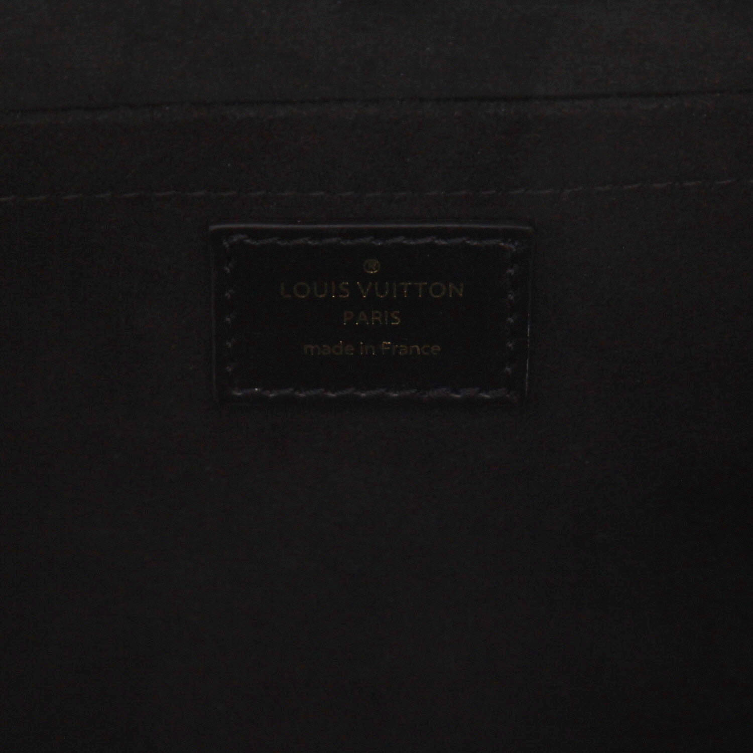 Bolso bandolera Louis Vuitton  Valisette BB en cuero Epi negro - Detail D2