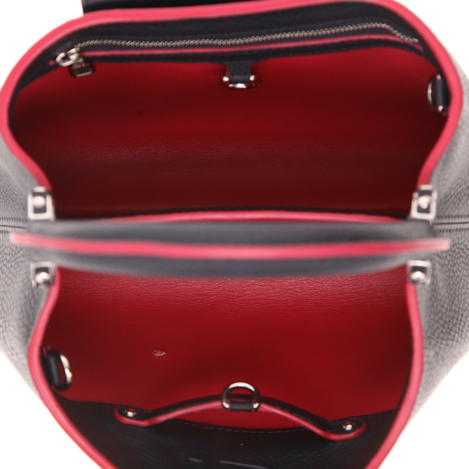 Louis Vuitton  Capucines BB handbag  in grey leather taurillon clémence  and fuchsia piping - Detail D3