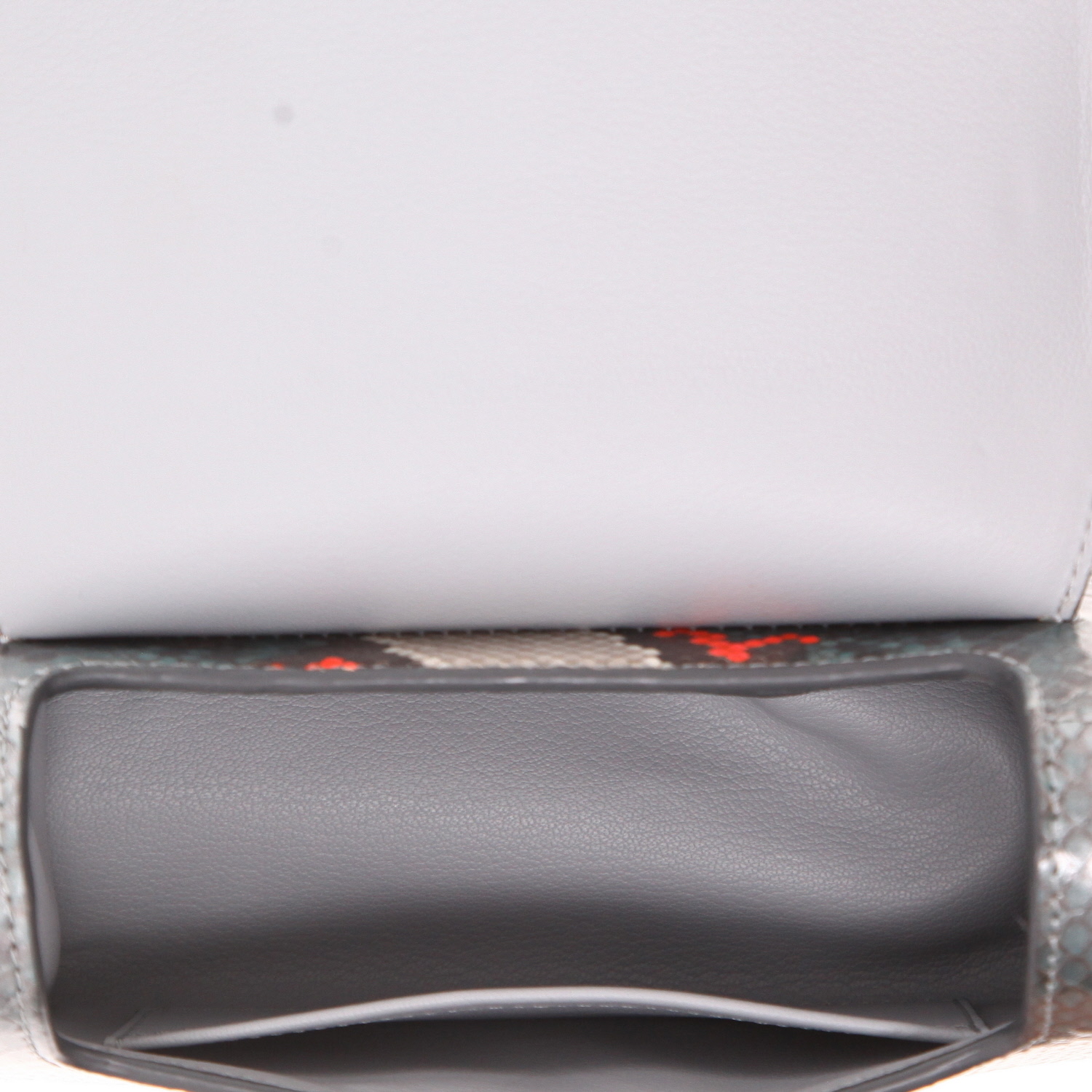 Sac bandoulière Louis Vuitton  Twist en python vert-kaki, rouge noir et beige - Detail D3