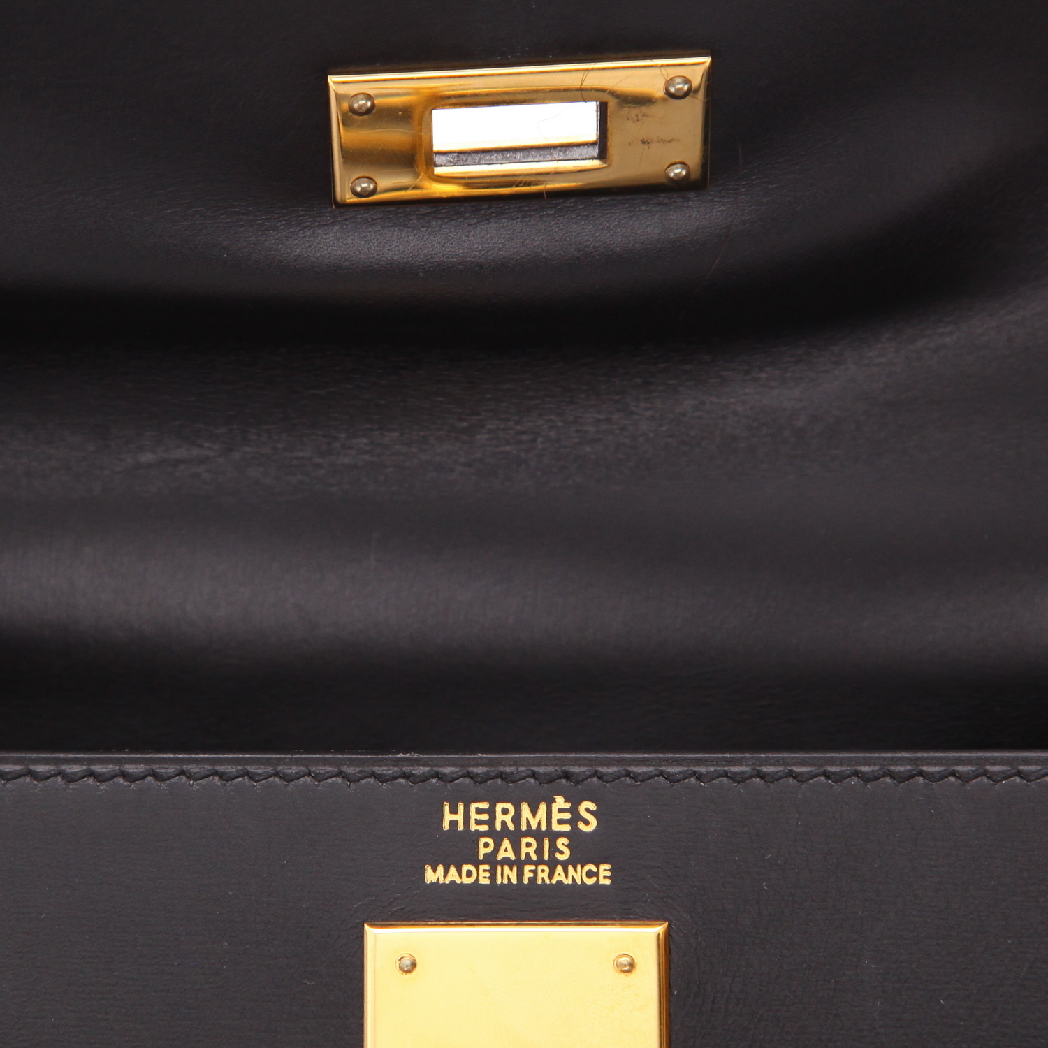Sac à main Hermès  Kelly 32 cm en cuir box noir - Detail D2