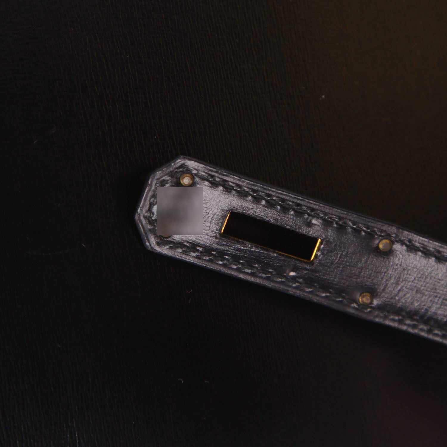 Bolso de mano Hermès  Kelly 32 cm en cuero box negro - Detail D4