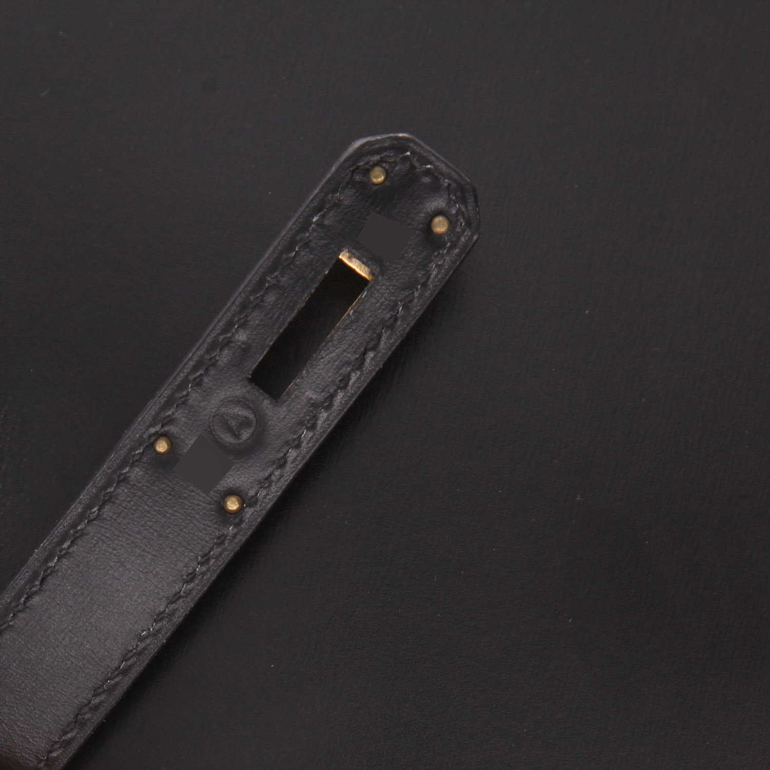 Hermès  Kelly 32 cm handbag  in black box leather - Detail D4