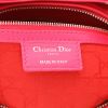 Sac à main Dior  Lady Dior en cuir cannage rose - Detail D2 thumbnail