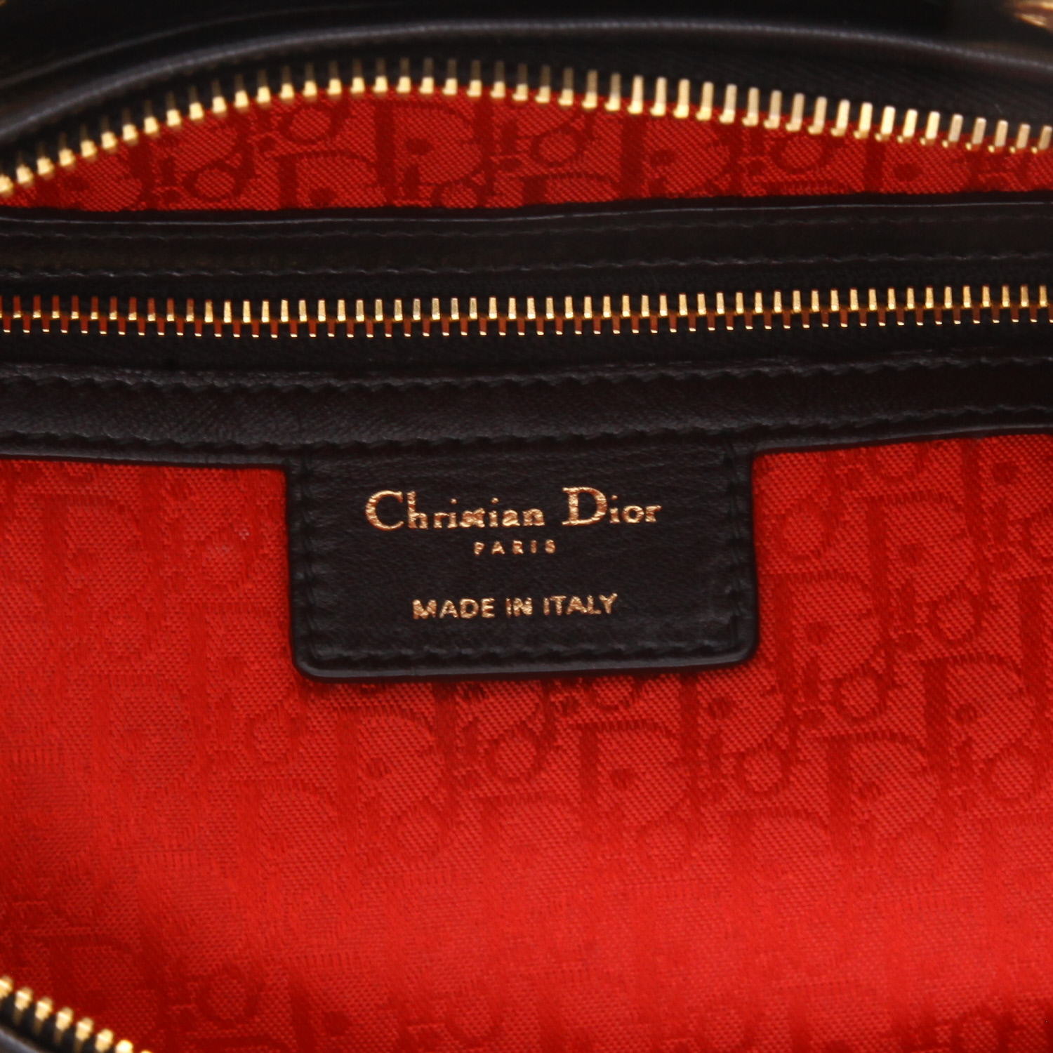 Bolso de mano Dior  Lady Dior modelo grande  en cuero cannage negro - Detail D2