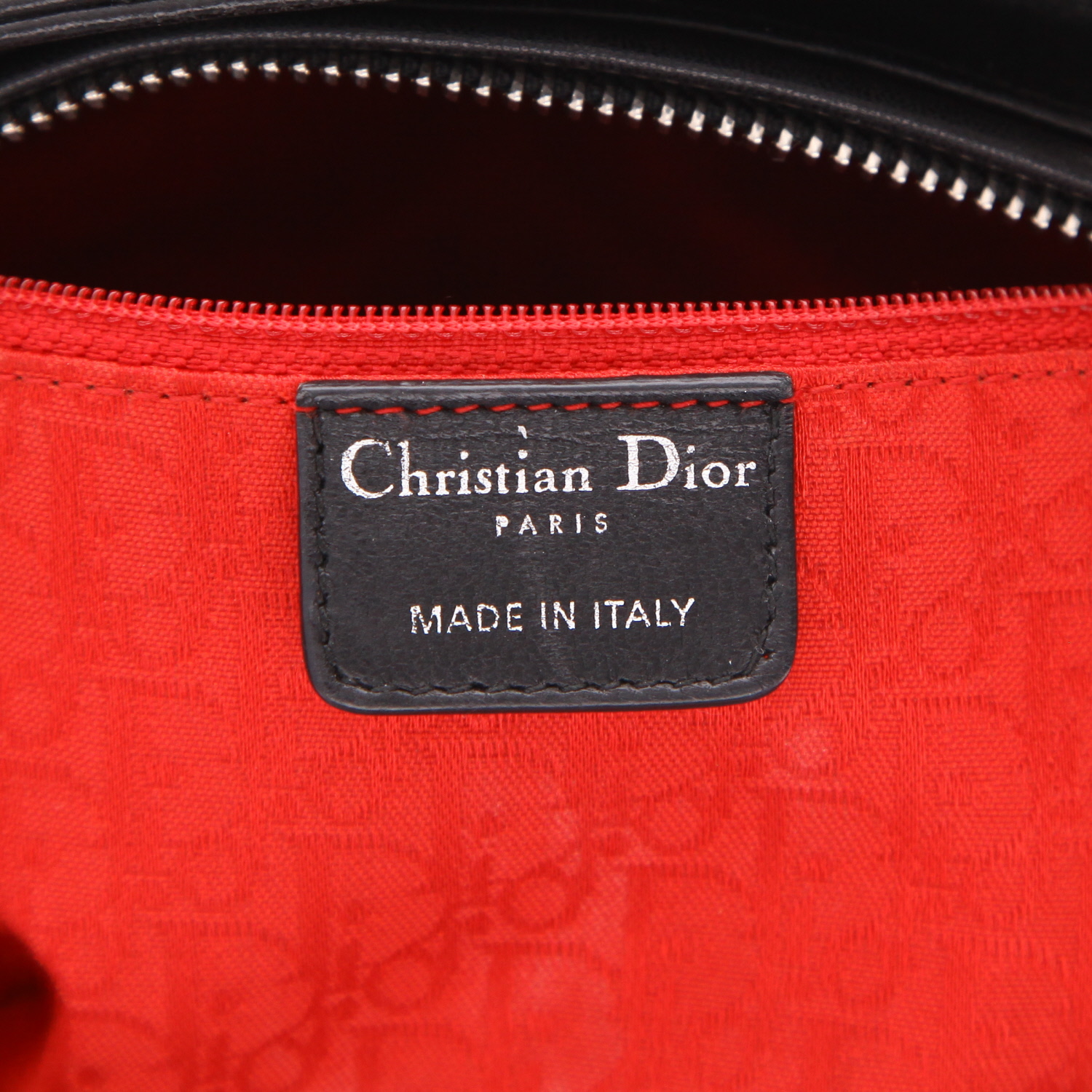 Sac à main Dior  Lady Dior grand modèle  en cuir cannage noir - Detail D2