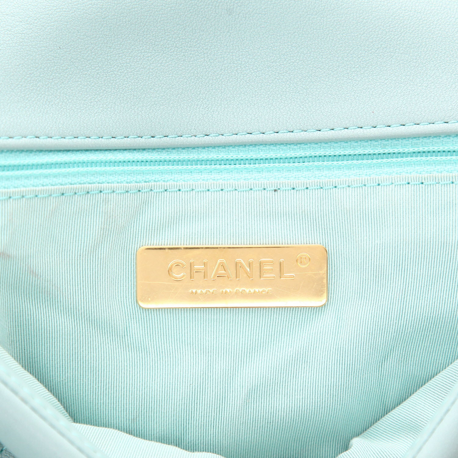 Borsa a tracolla Chanel  19 in pelle trapuntata blu - Detail D2