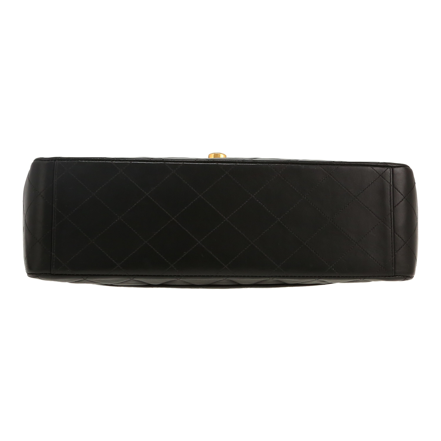 Chanel  Timeless Maxi Jumbo shoulder bag  in black quilted leather - Detail D1