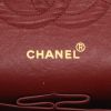 Bolso de mano Chanel  Timeless Classic en cuero acolchado negro - Detail D2 thumbnail