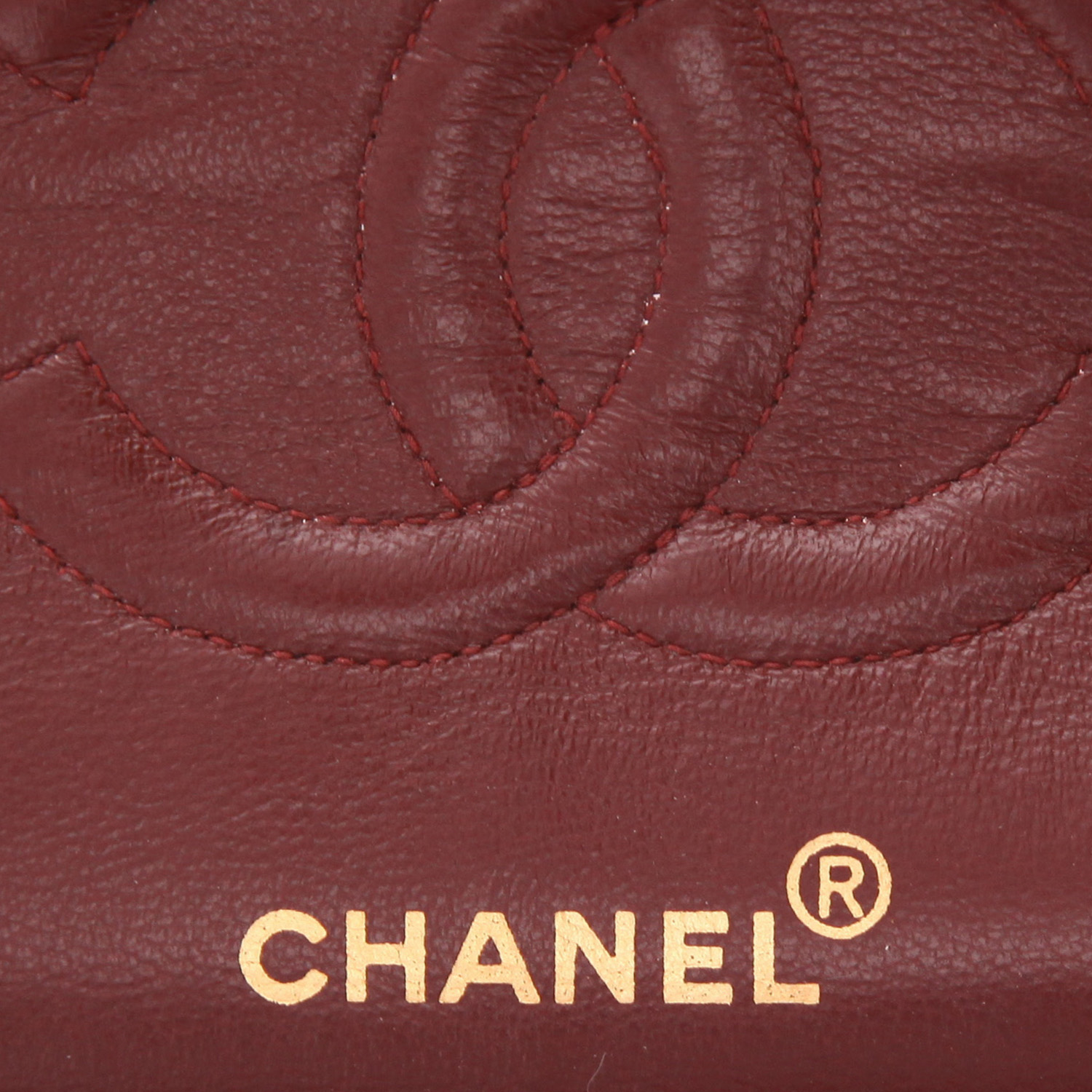 Bolso de mano Chanel  Timeless Classic en cuero acolchado negro - Detail D2