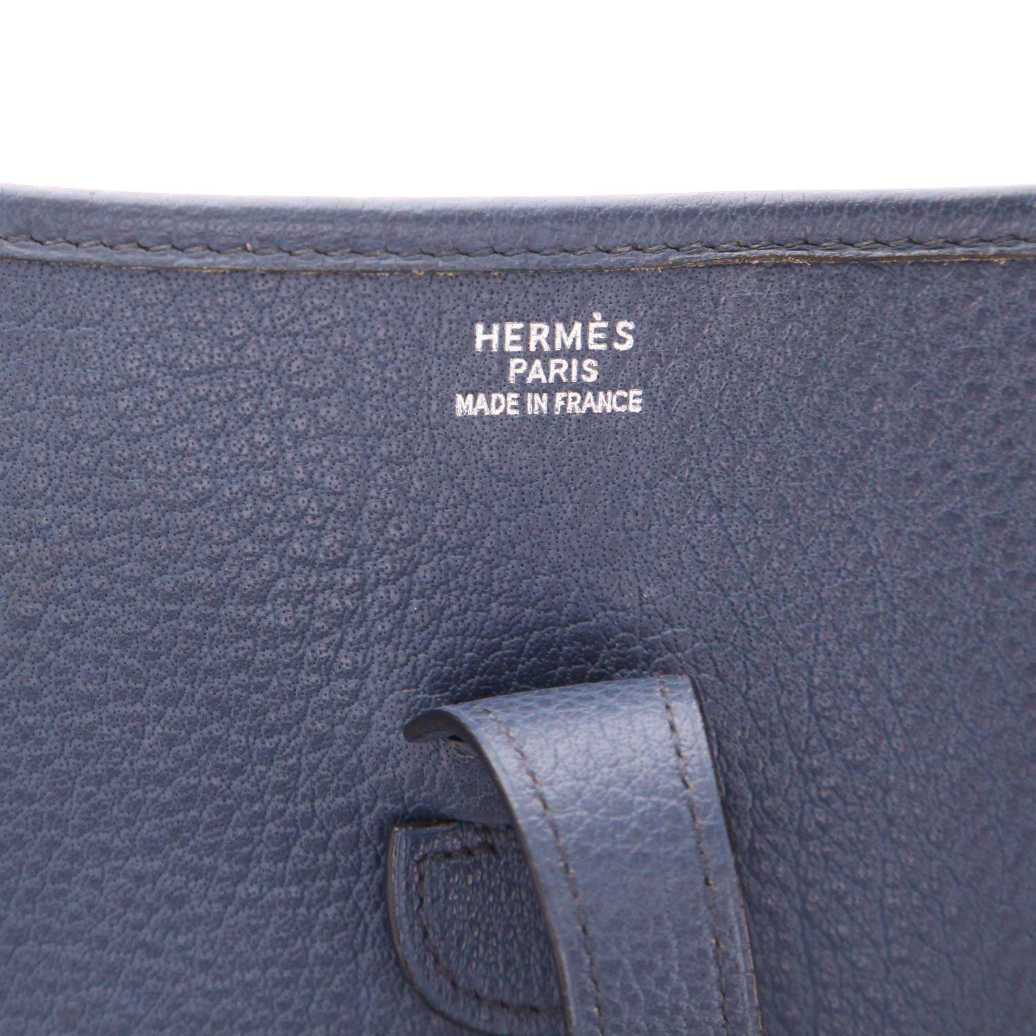 Bolso bandolera Hermès  Evelyne en cuero Fjord azul - Detail D2