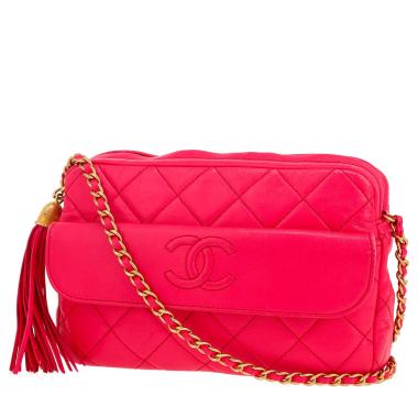 Chanel  Camera shoulder bag  in pink quilted leather