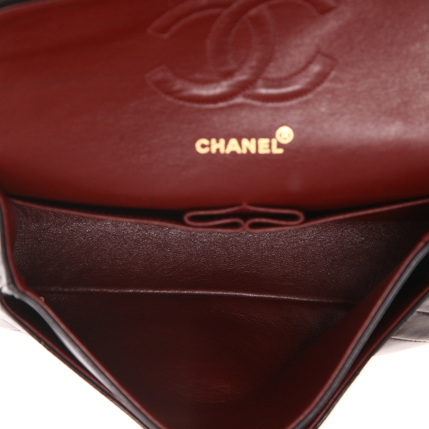 Bolso de mano Chanel  Timeless Classic en cuero acolchado negro - Detail D3