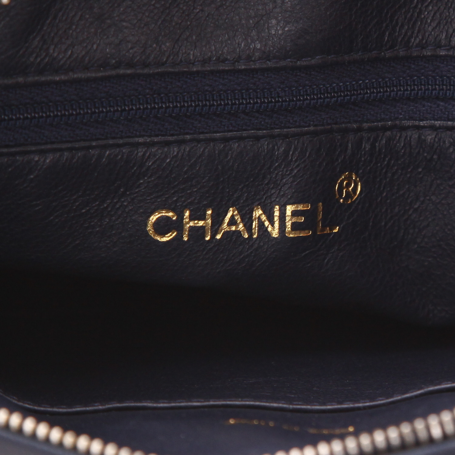 Borsa Chanel  Vintage in pelle trapuntata blu marino - Detail D2