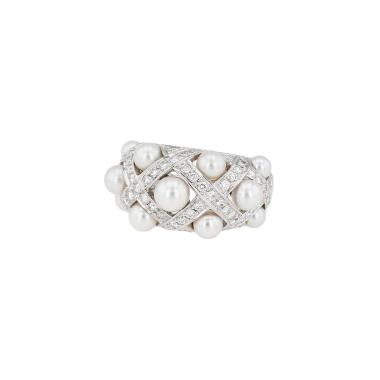 Bague Chanel Baroque moyen modèle en or blanc, perles de culture et diamants
