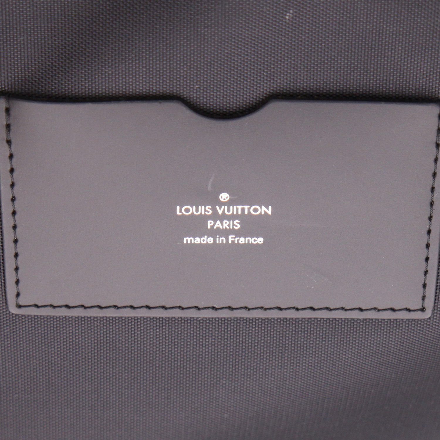 Valise Louis Vuitton  Pegase en cuir taiga noir - Detail D2
