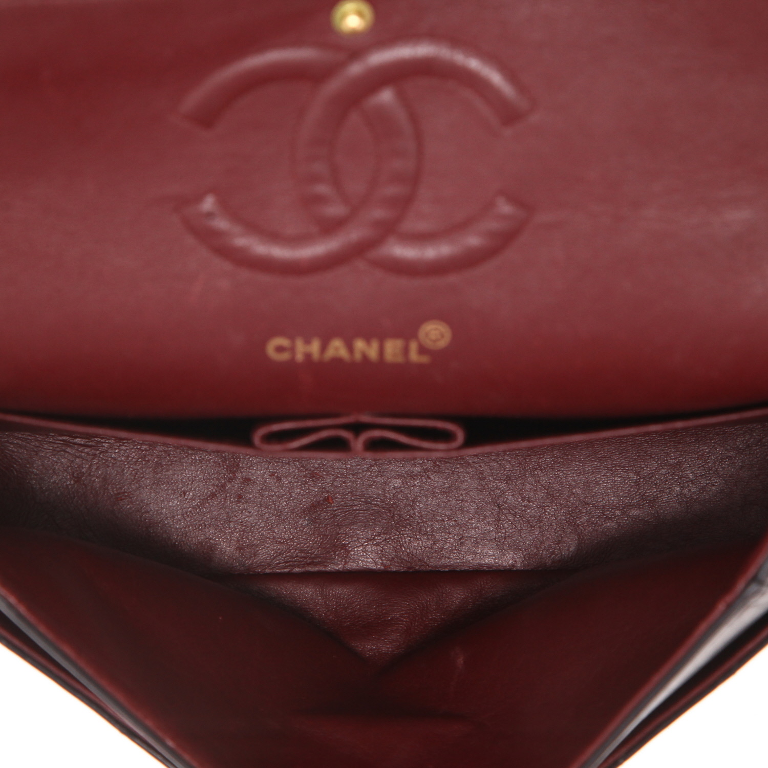Sac à main Chanel  Timeless Classic en cuir matelassé noir - Detail D3