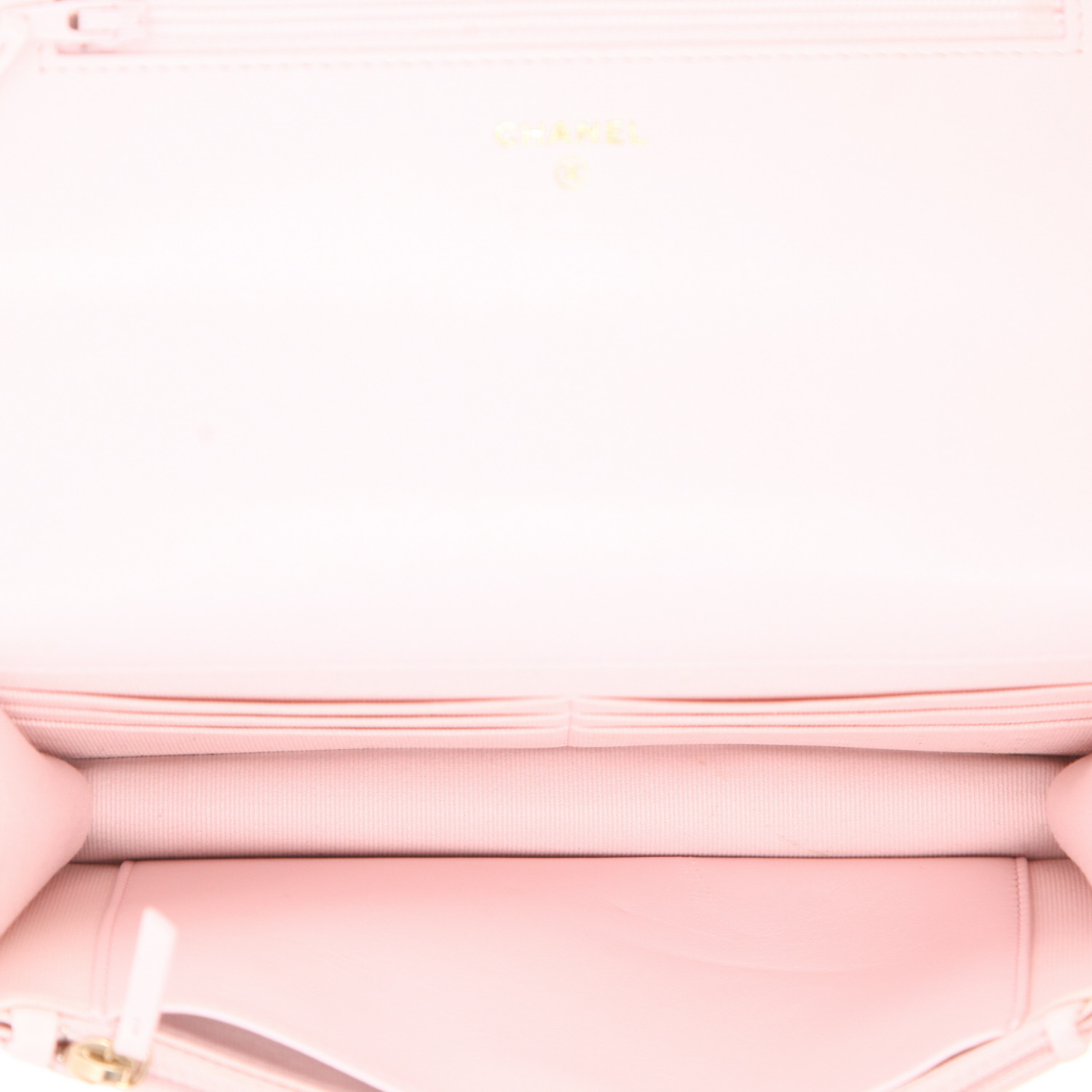 Sac bandoulière Chanel  Wallet on Chain 19 en cuir matelassé rose - Detail D3