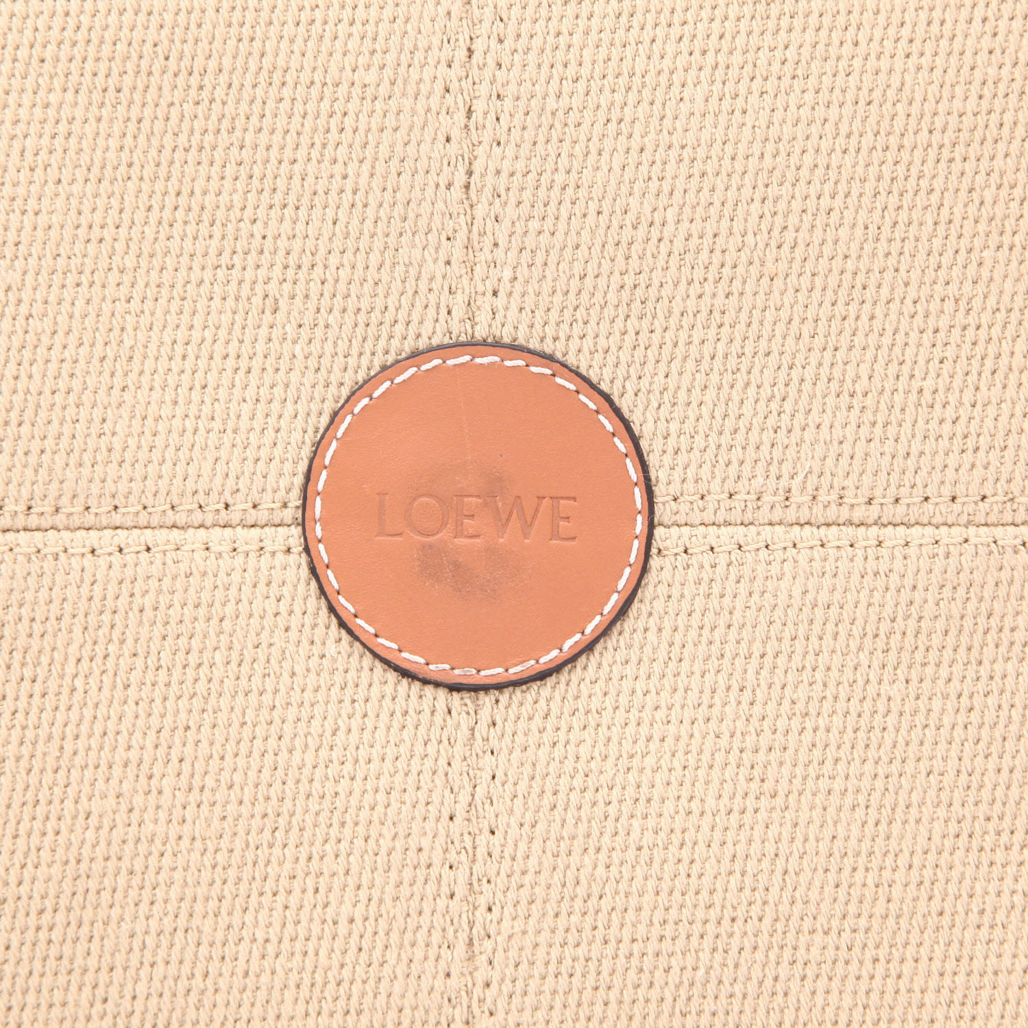 Loewe  Cushion shopping bag  in beige canvas  and brown leather - Detail D2