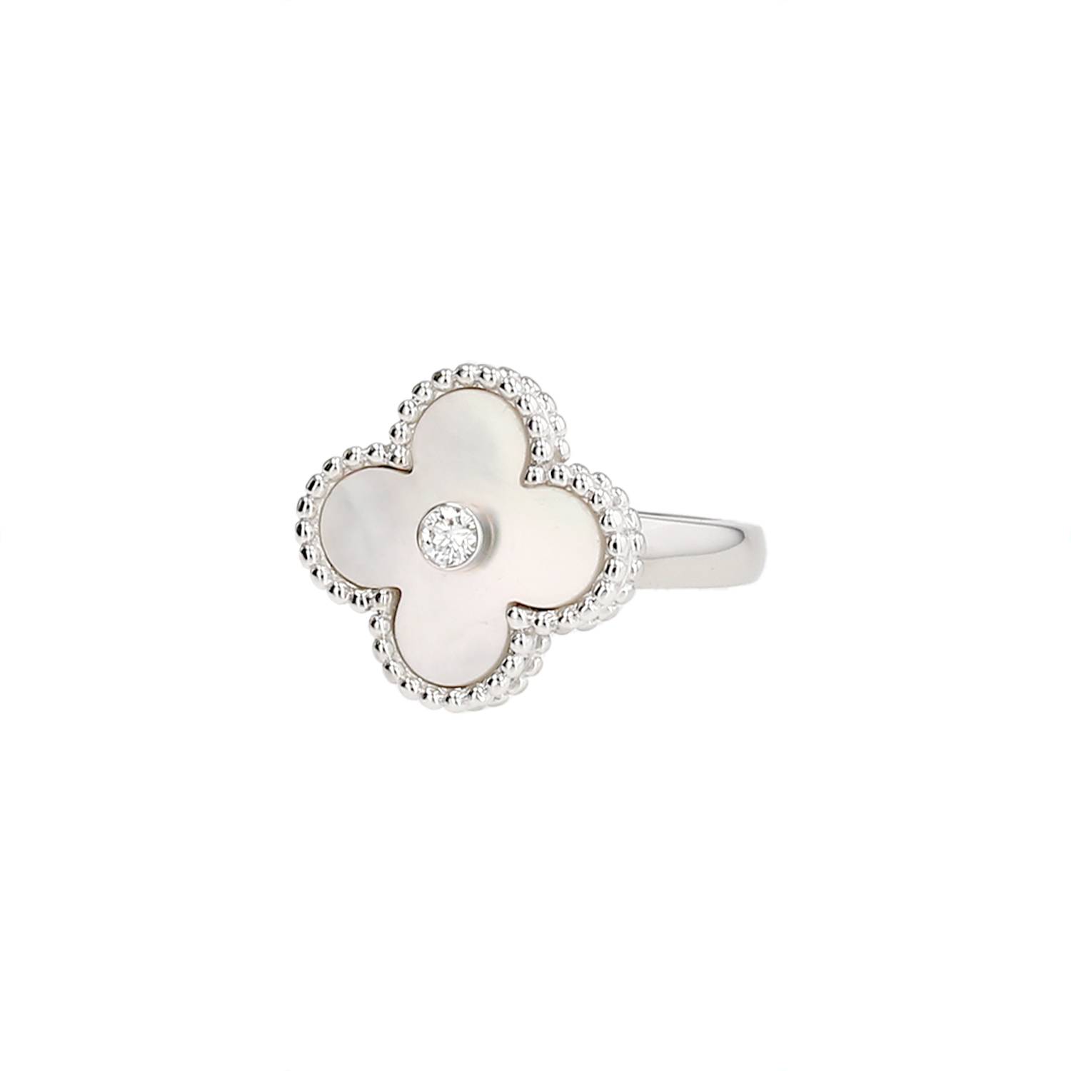 Bague Van Cleef 
Arpels Vintage Alhambra en or blanc, nacre et diamant - 00pp