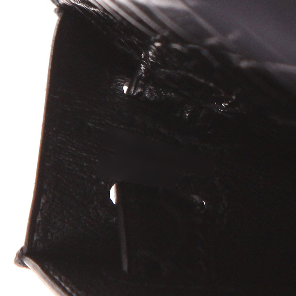 Hermès  Kelly Cut pouch  in black porosus crocodile - Detail D4