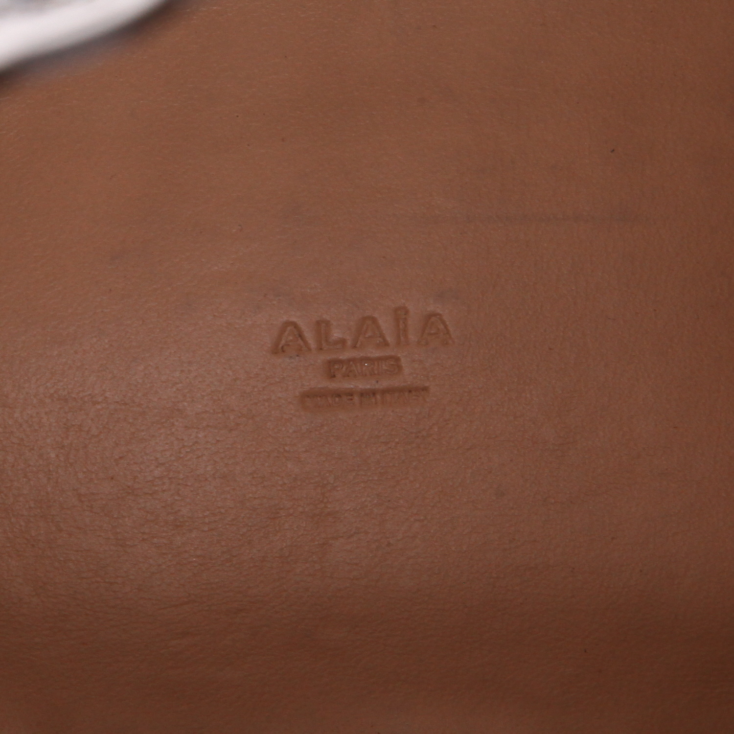 Alaïa   handbag  in black leather - Detail D2