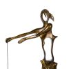 Salvador Dalí (1904-1989), Hommage à Newton - le modèle créé vers 1980 - Detail D2 thumbnail