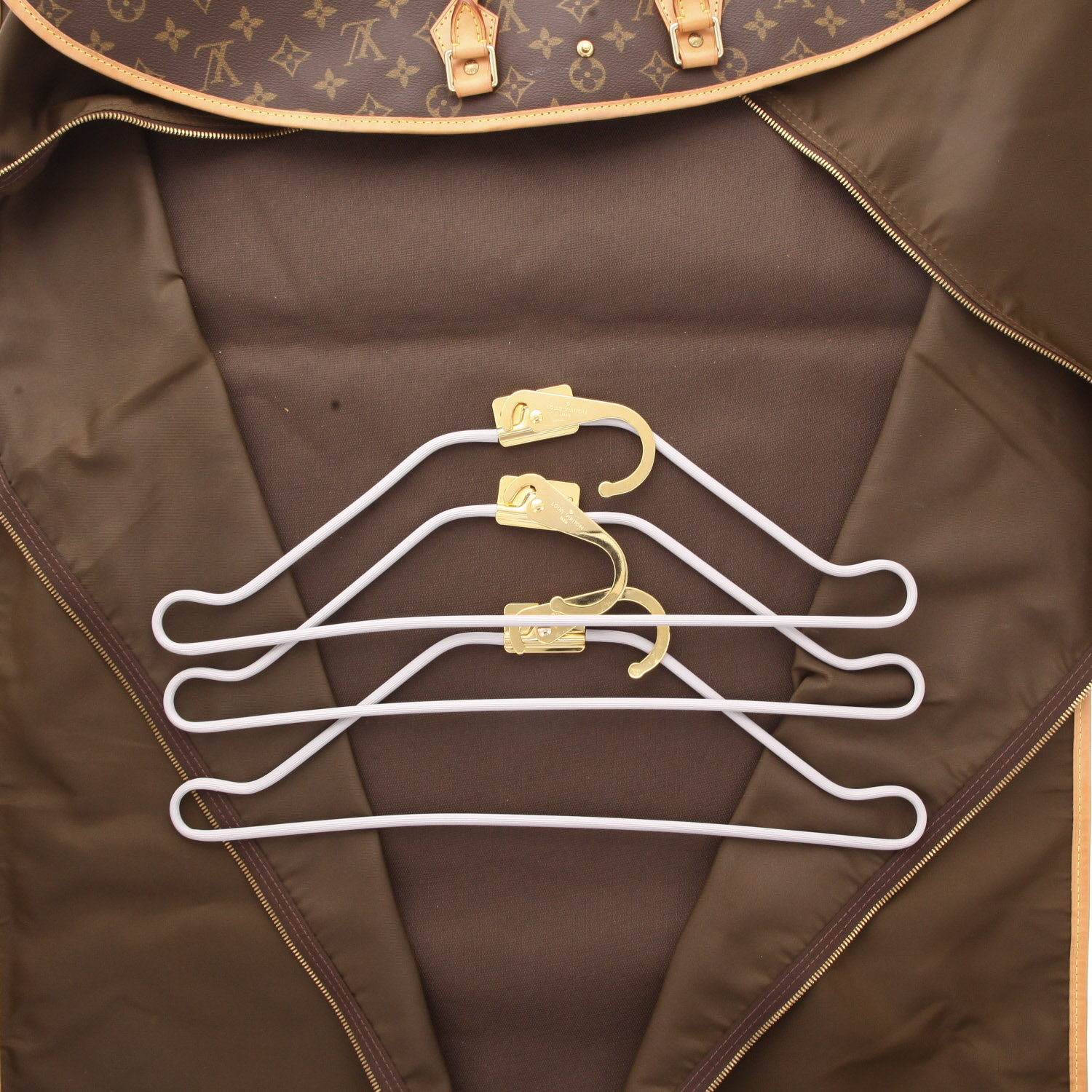 Porte-habits Louis Vuitton   en toile monogram marron et cuir naturel - Detail D3