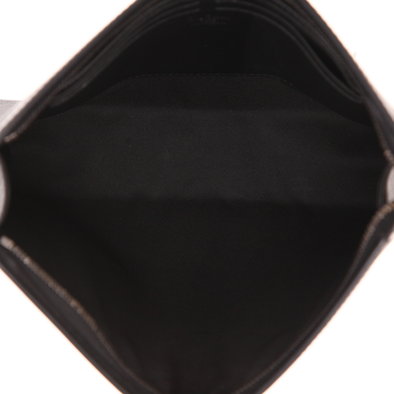 Louis Vuitton  Pochette 26 pouch  in grey monogram canvas  and black leather - Detail D3