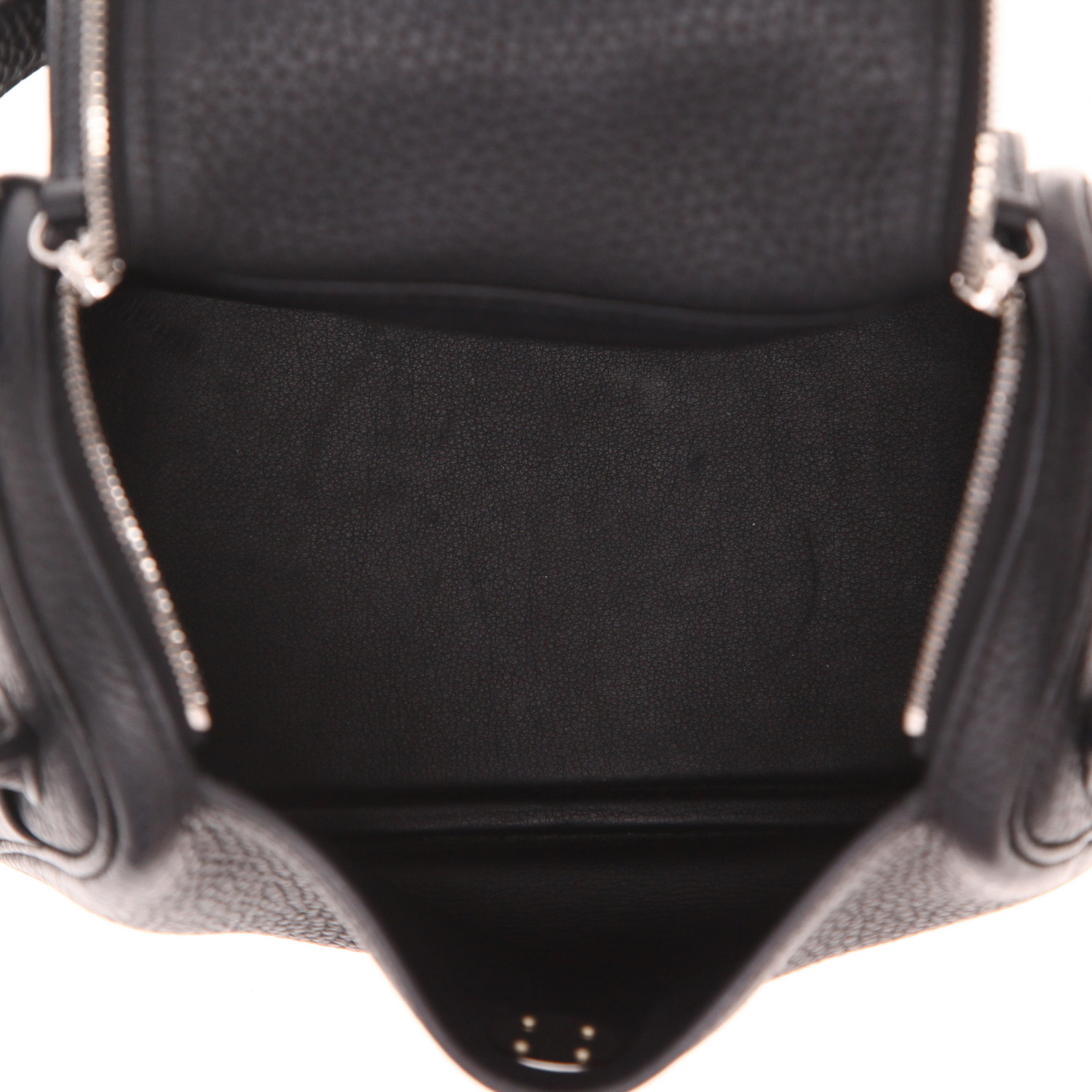 Sac bandoulière Hermès  Lindy mini  en cuir taurillon clémence noir - Detail D3