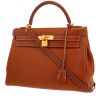 Hermès  Kelly 32 cm handbag  in gold Barenia leather - 00pp thumbnail